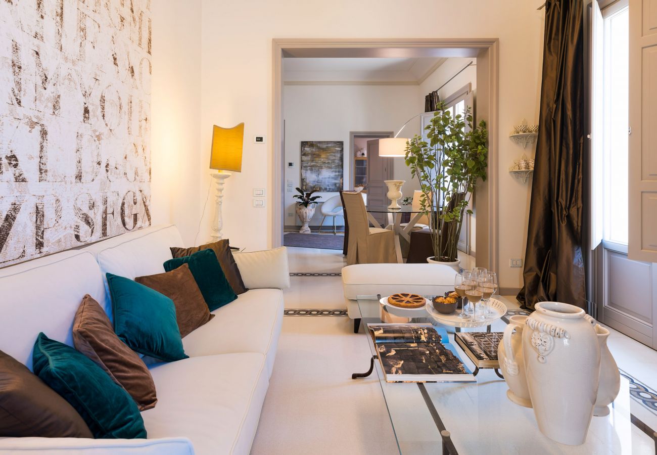 Appartamento a Trapani - Appartamento con terrazza in centro, 300 metri dal mare, Trapani