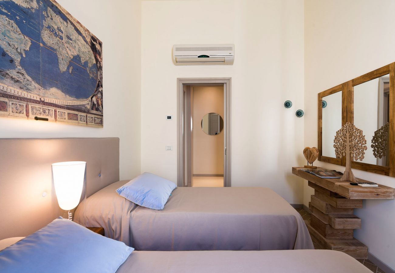 Appartamento a Trapani - Appartamento con terrazza in centro, 300 metri dal mare, Trapani