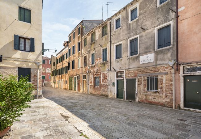 Appartamento a Venezia - Biennale Deluxe Apartment R&R Appartamento a Venezia - Biennale Deluxe Apartment R&R