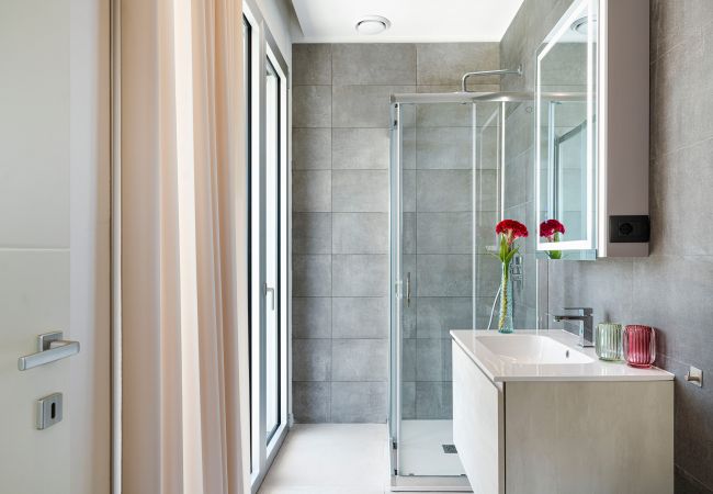 Villa a Siracusa - Lussuosa villa con piscina fronte mare, Plemmirio, Siracusa Villa a Siracusa - Lussuosa villa con piscina fronte mare, Plemmirio, Siracusa