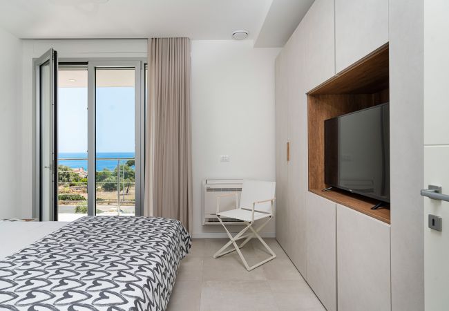 Villa a Siracusa - Lussuosa villa con piscina fronte mare, Plemmirio, Siracusa Villa a Siracusa - Lussuosa villa con piscina fronte mare, Plemmirio, Siracusa