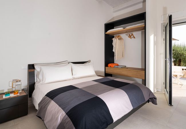 Villa a Siracusa - Lussuosa villa con piscina fronte mare, Plemmirio, Siracusa Villa a Siracusa - Lussuosa villa con piscina fronte mare, Plemmirio, Siracusa