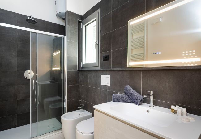 Villa a Siracusa - Lussuosa villa con piscina fronte mare, Plemmirio, Siracusa Villa a Siracusa - Lussuosa villa con piscina fronte mare, Plemmirio, Siracusa