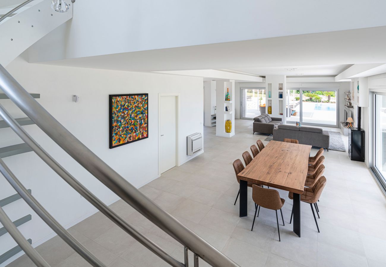 Villa a Siracusa - Lussuosa villa con piscina fronte mare, Plemmirio, Siracusa
