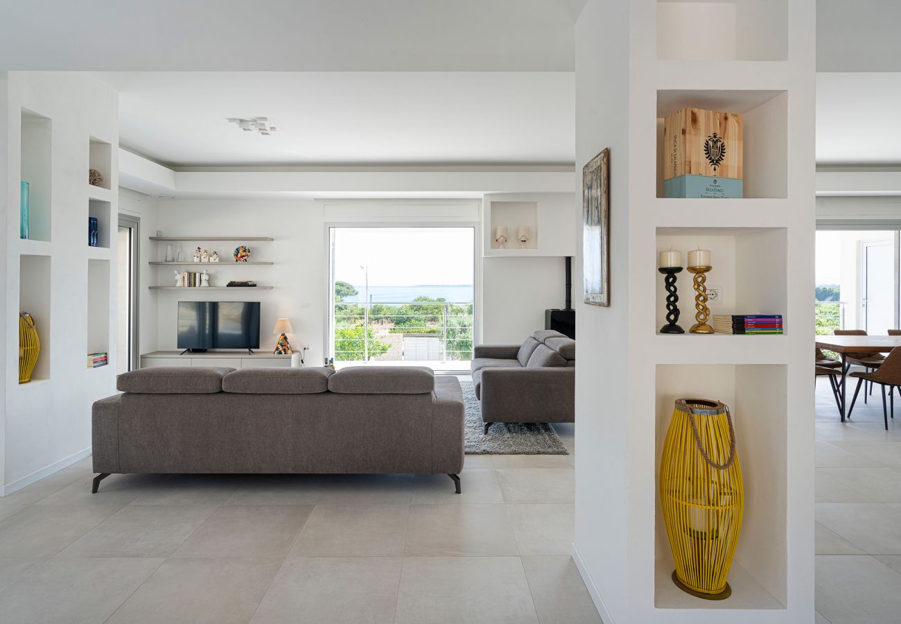Villa a Siracusa - Lussuosa villa con piscina fronte mare, Plemmirio, Siracusa
