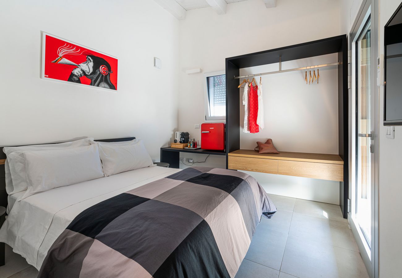 Villa a Siracusa - Lussuosa villa con piscina fronte mare, Plemmirio, Siracusa