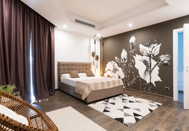 Villa a Siracusa - Lussuosa villa con piscina, jacuzzi e accesso al mare, Di Casa In SIcilia Villa a Siracusa - Lussuosa villa con piscina, jacuzzi e accesso al mare, Di Casa In SIcilia