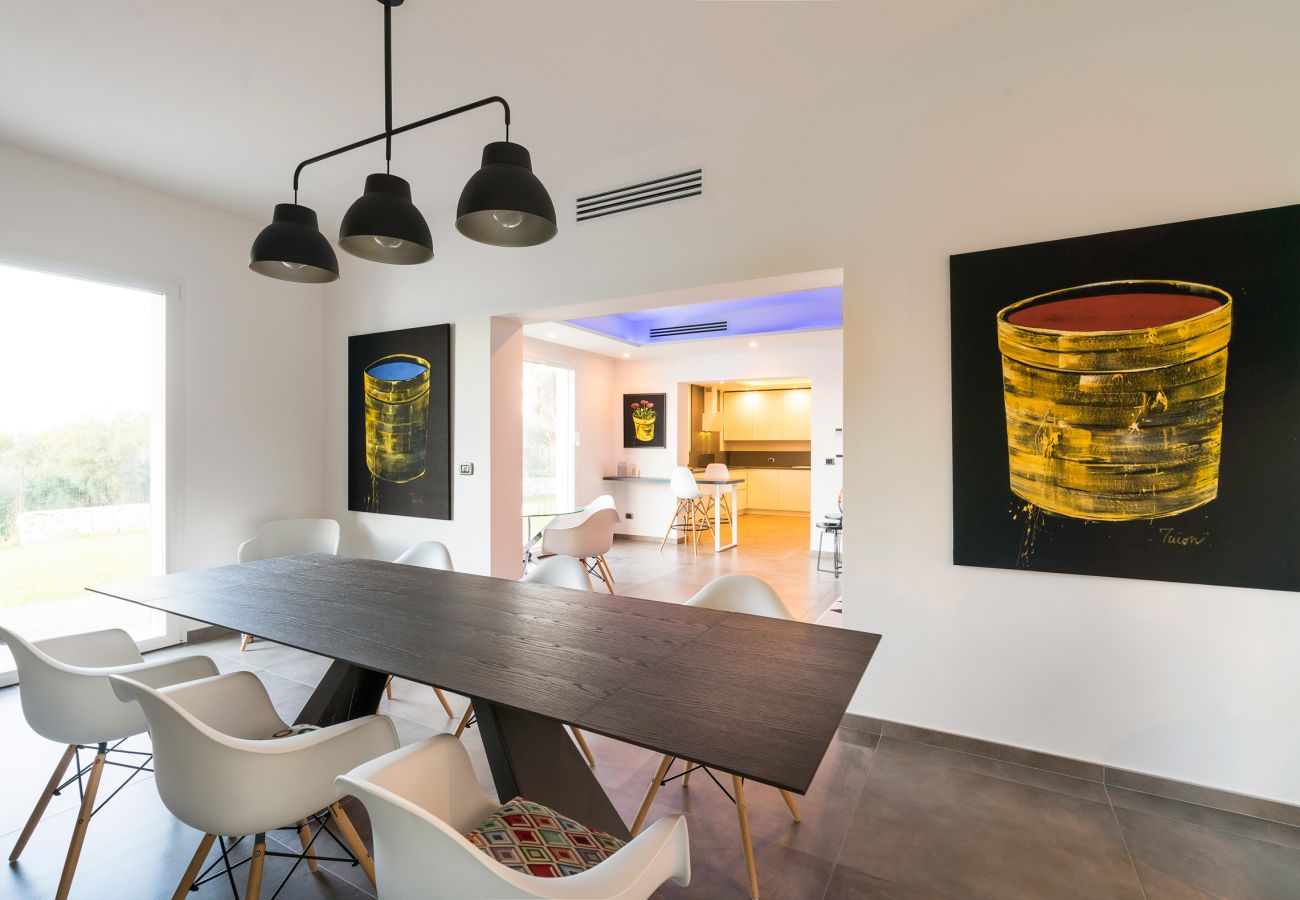 Villa a Siracusa - Lussuosa villa con piscina e accesso al mare, Plemmirio, Siracusa