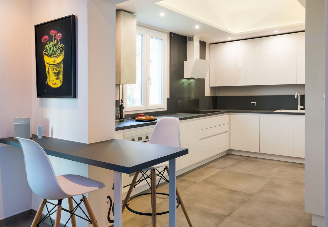 Villa a Siracusa - Lussuosa villa con piscina e accesso al mare, Plemmirio, Siracusa