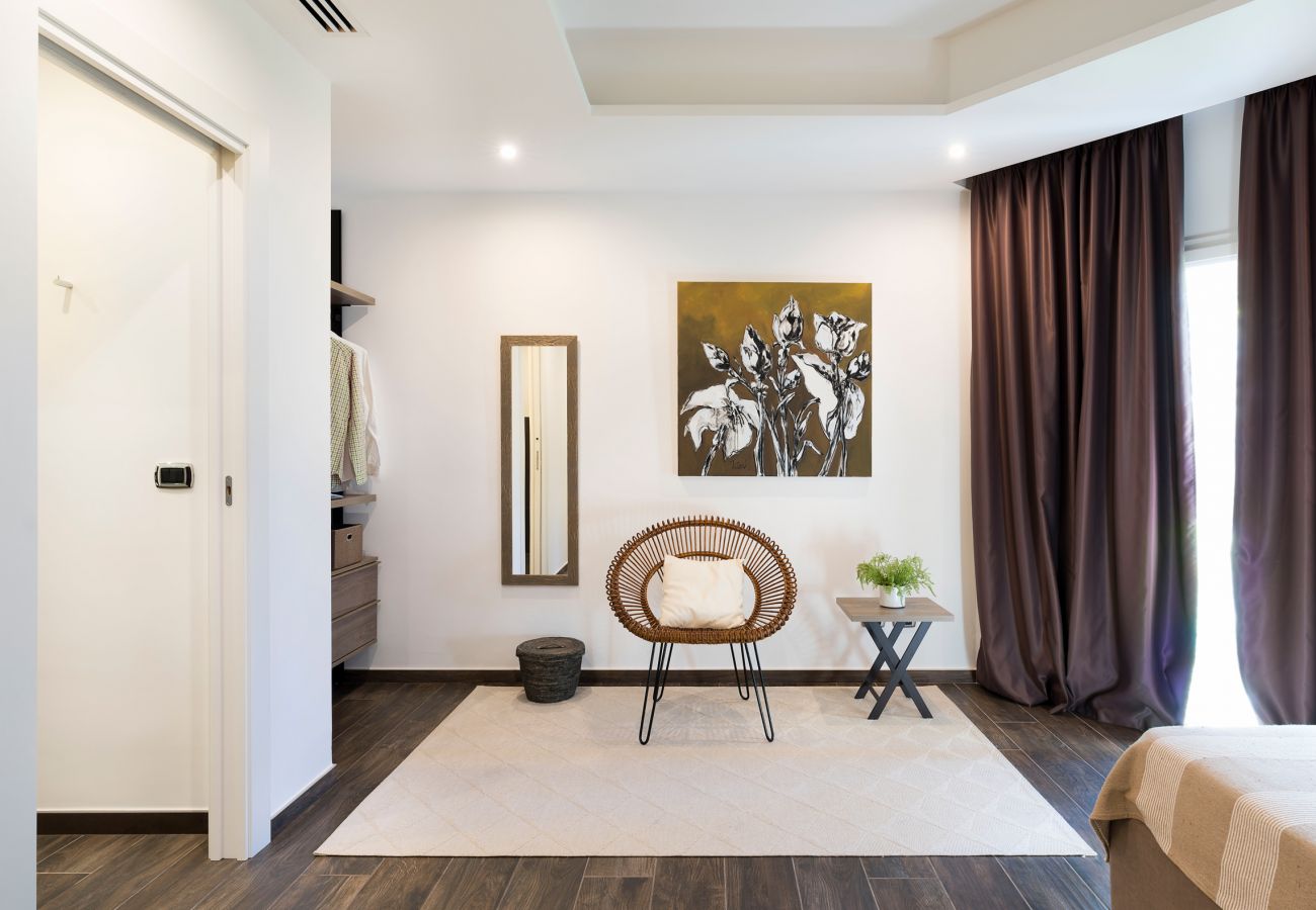Villa a Siracusa - Lussuosa villa con piscina e accesso al mare, Plemmirio, Siracusa