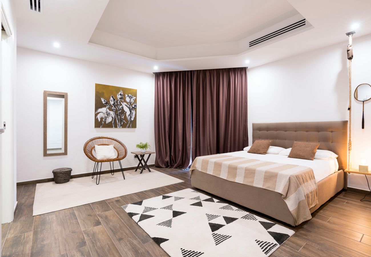 Villa a Siracusa - Lussuosa villa con piscina e accesso al mare, Plemmirio, Siracusa