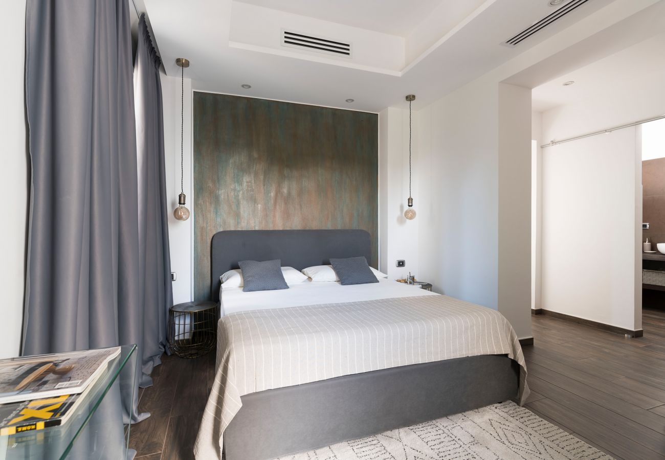 Villa a Siracusa - Lussuosa villa con piscina e accesso al mare, Plemmirio, Siracusa