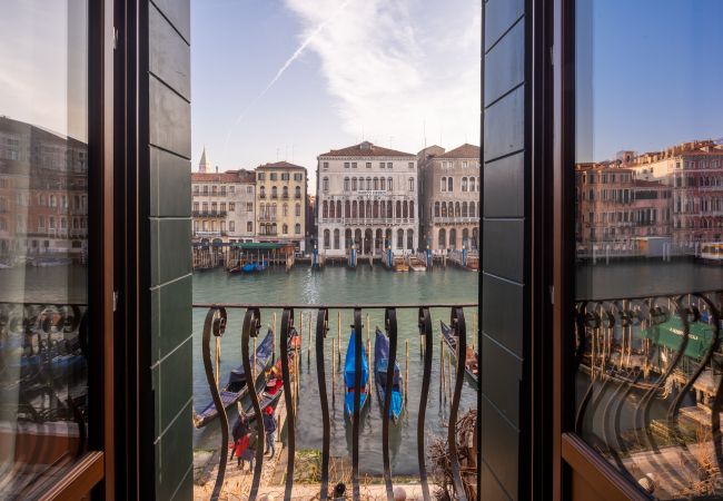 Appartamento a Venezia - Design Apartment with balcony on the Grand Canal R&R