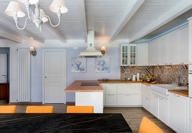 Villa a Castelmola - Villa con piscina a Castelmola, Taormina Villa a Castelmola - Villa con piscina a Castelmola, Taormina