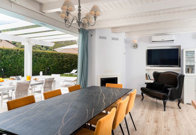 Villa a Castelmola - Villa con piscina a Castelmola, Taormina Villa a Castelmola - Villa con piscina a Castelmola, Taormina