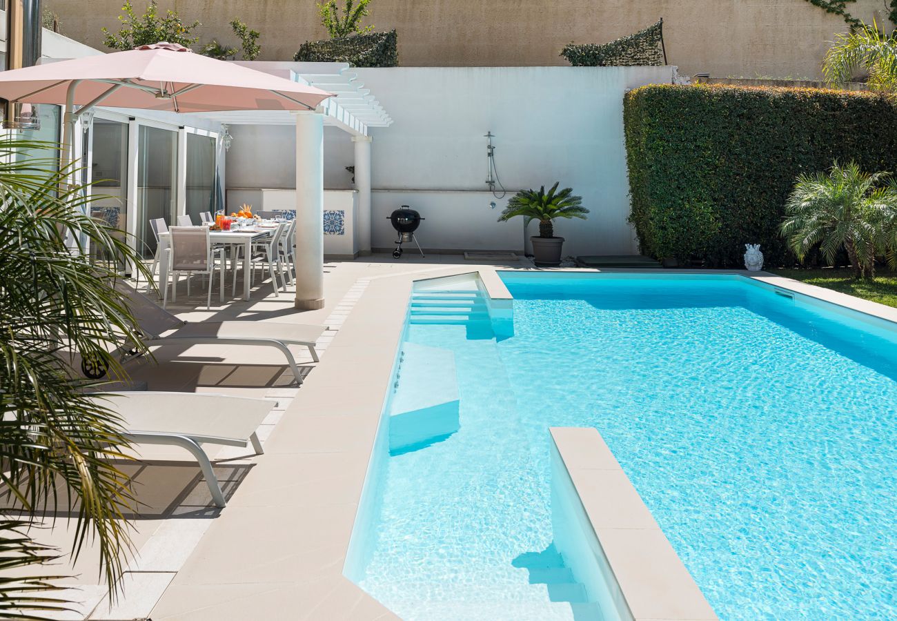 Villa a Castelmola - Villa con piscina a Castelmola, Taormina