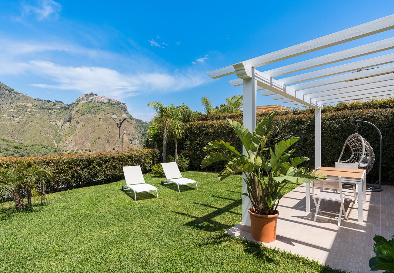 Villa a Castelmola - Villa con piscina a Castelmola, Taormina