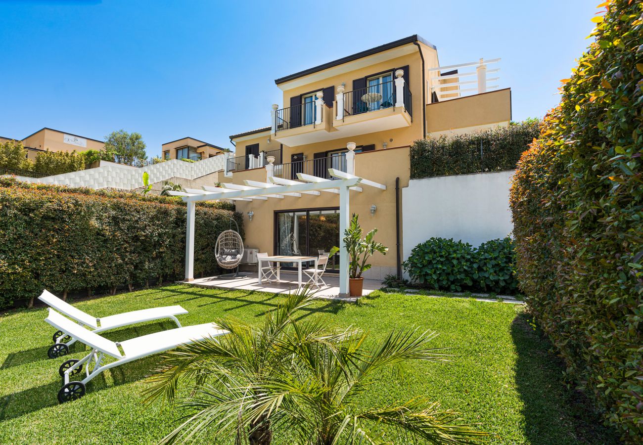 Villa a Castelmola - Villa con piscina a Castelmola, Taormina