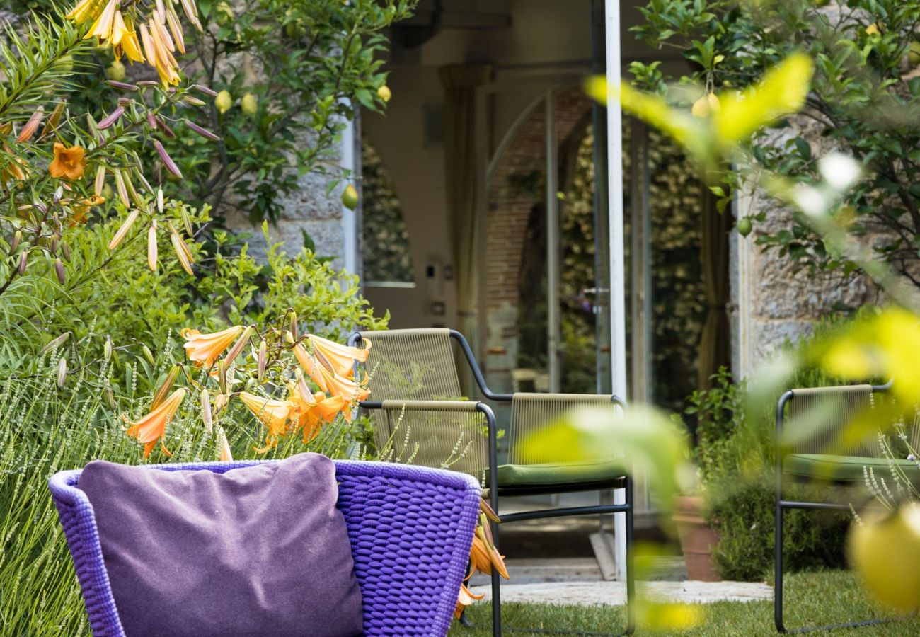 Villa a Camaiore - Villa con piscina riscaldata, panoramica, Camaiore