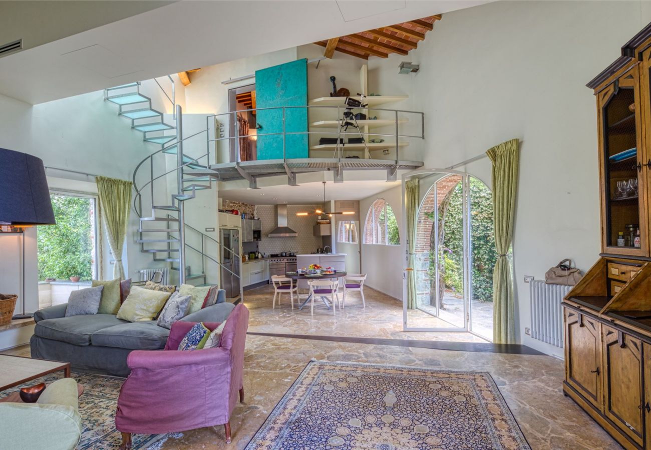 Villa a Camaiore - Villa con piscina riscaldata, panoramica, Camaiore