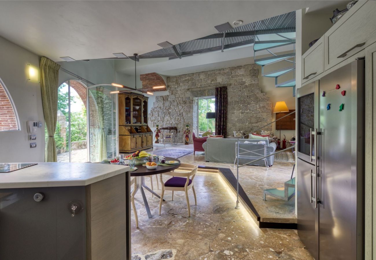 Villa a Camaiore - Villa con piscina riscaldata, panoramica, Camaiore