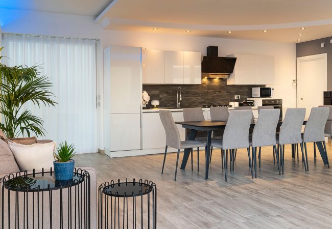 Villa a Montallegro - Splendida villa con piscina e vista mare a Bovo Marina Villa a Montallegro - Splendida villa con piscina e vista mare a Bovo Marina