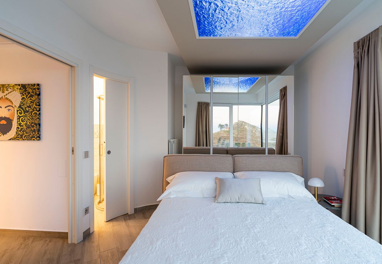 Villa a Montallegro - Splendida villa con piscina e vista mare a Bovo Marina