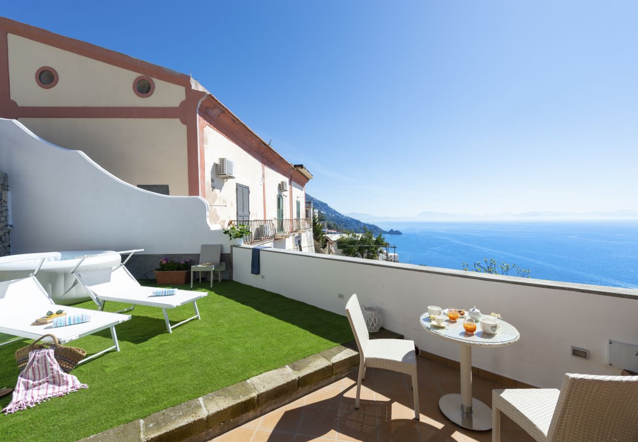 Casa a Praiano - Casa Terry - Grazioso appartamento con vista mare 