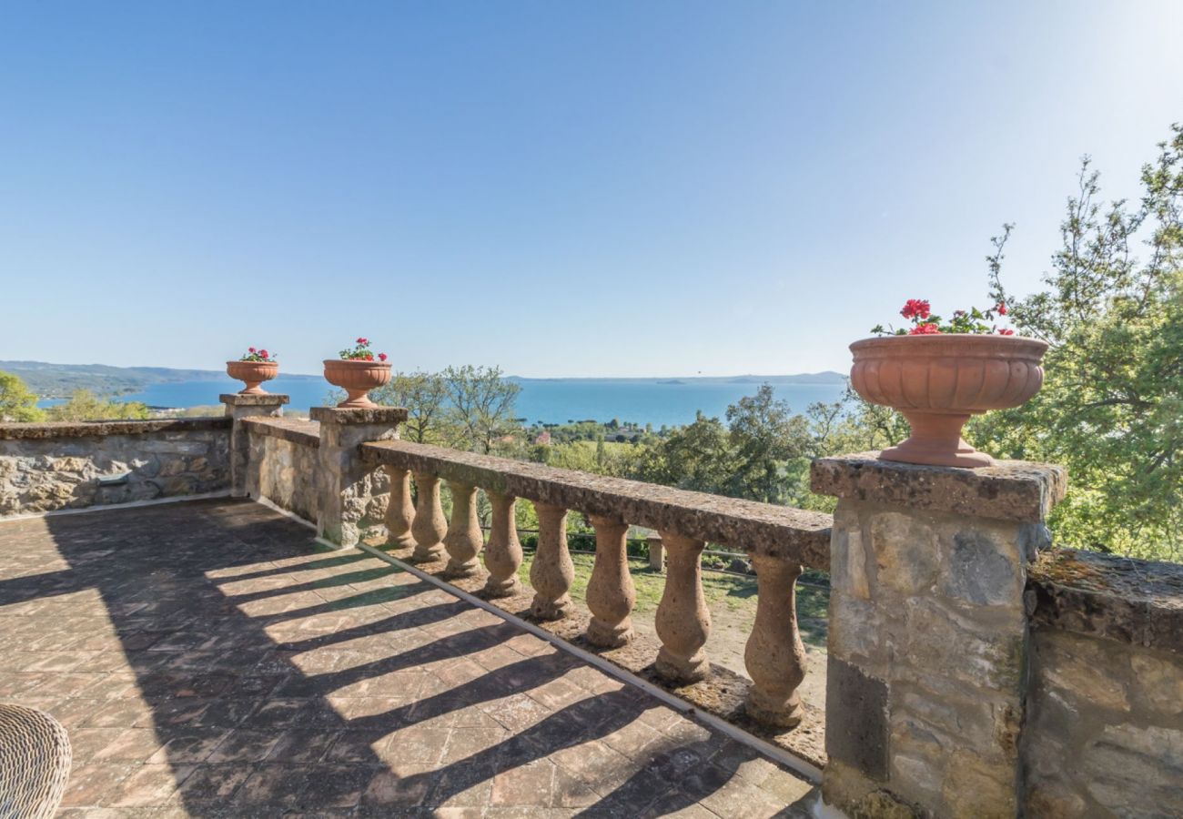 Appartamento a Bolsena - Il Casale del Sughereto - appartamento in villa da sogno con piscina