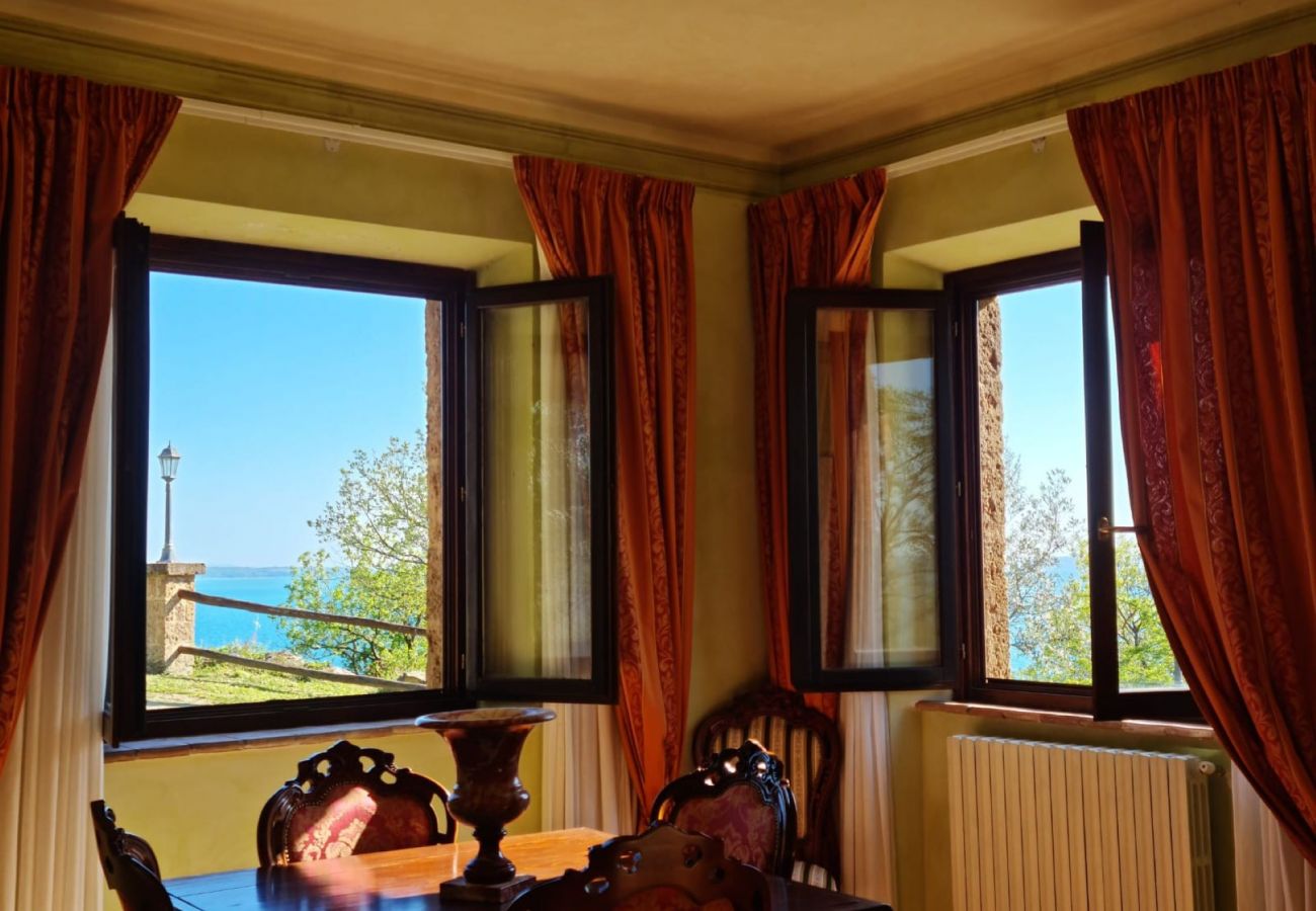 Appartamento a Bolsena - Il Casale del Sughereto - appartamento in villa da sogno con piscina