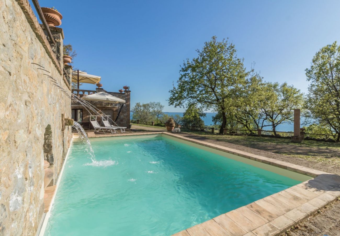 Appartamento a Bolsena - Il Casale del Sughereto - appartamento in villa da sogno con piscina