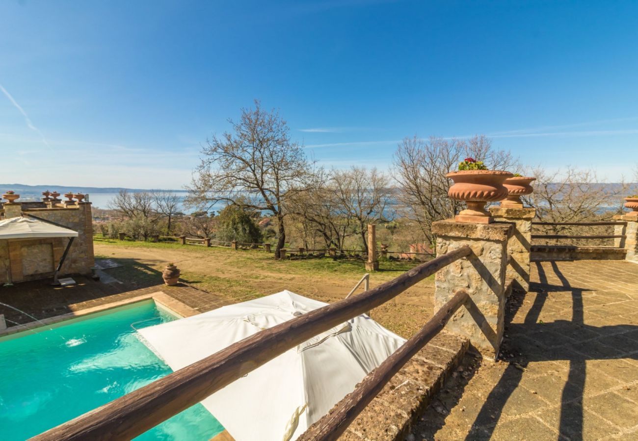 Appartamento a Bolsena - Il Casale del Sughereto - appartamento in villa da sogno con piscina