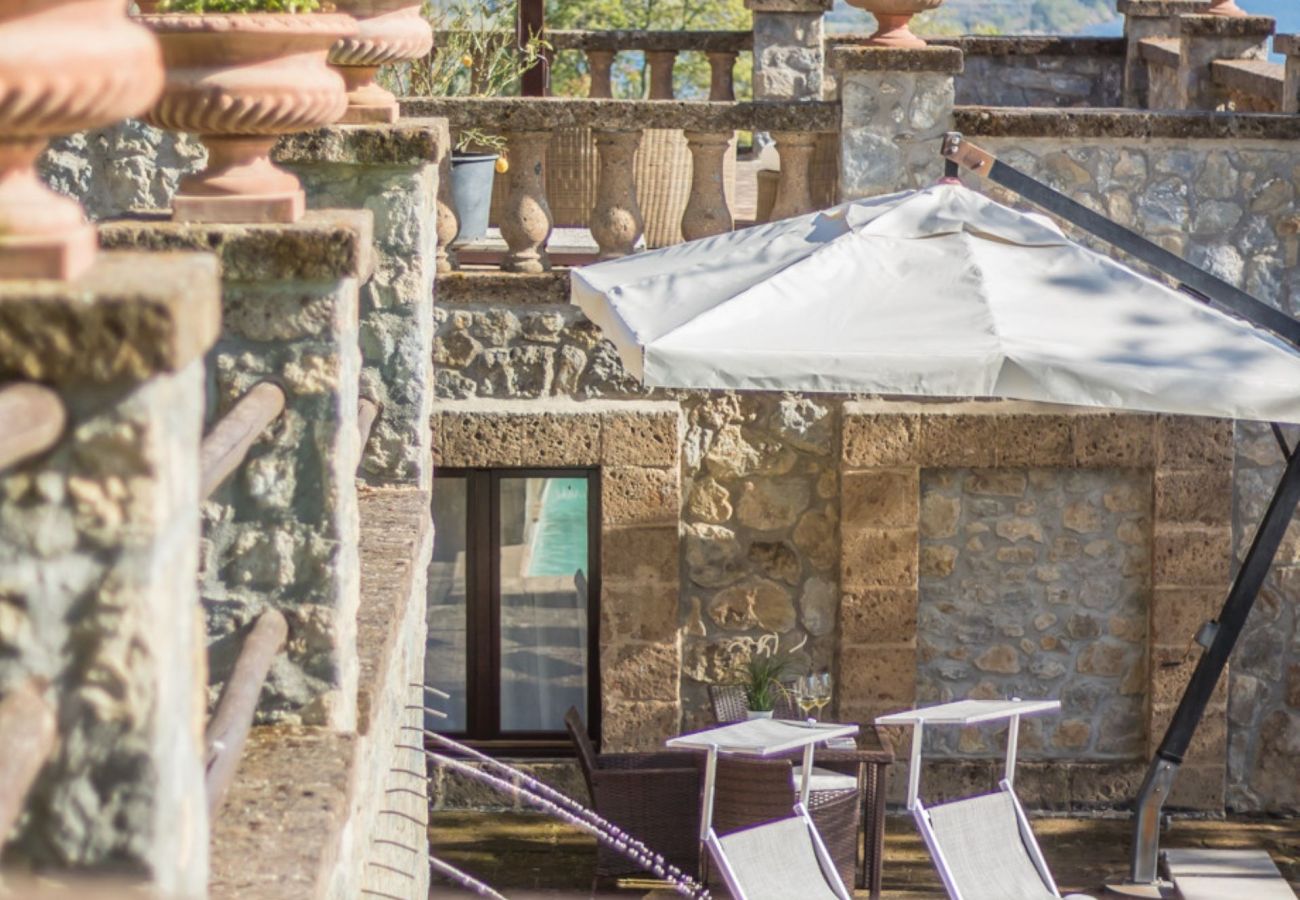Appartamento a Bolsena - Il Casale del Sughereto - appartamento in villa da sogno con piscina