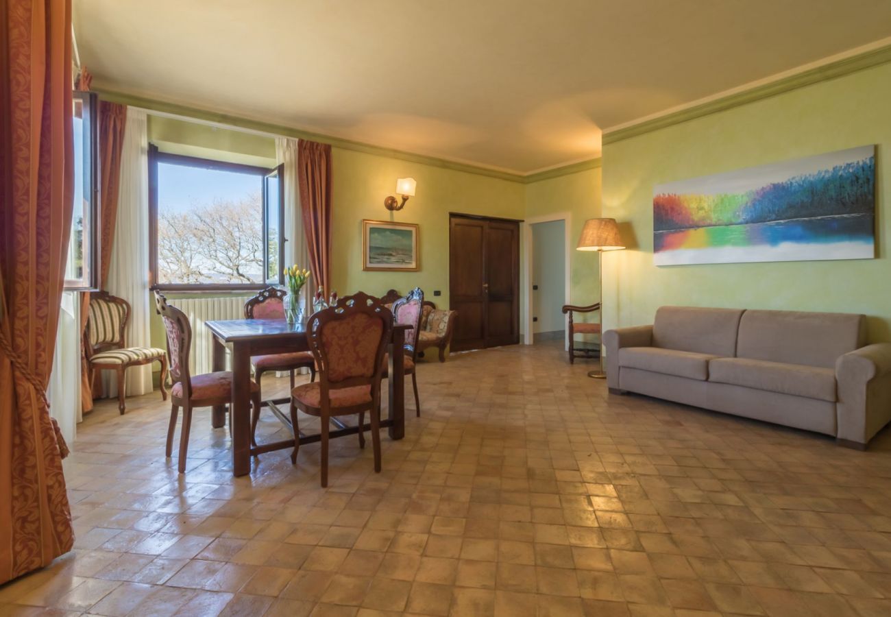 Appartamento a Bolsena - Il Casale del Sughereto - appartamento in villa da sogno con piscina