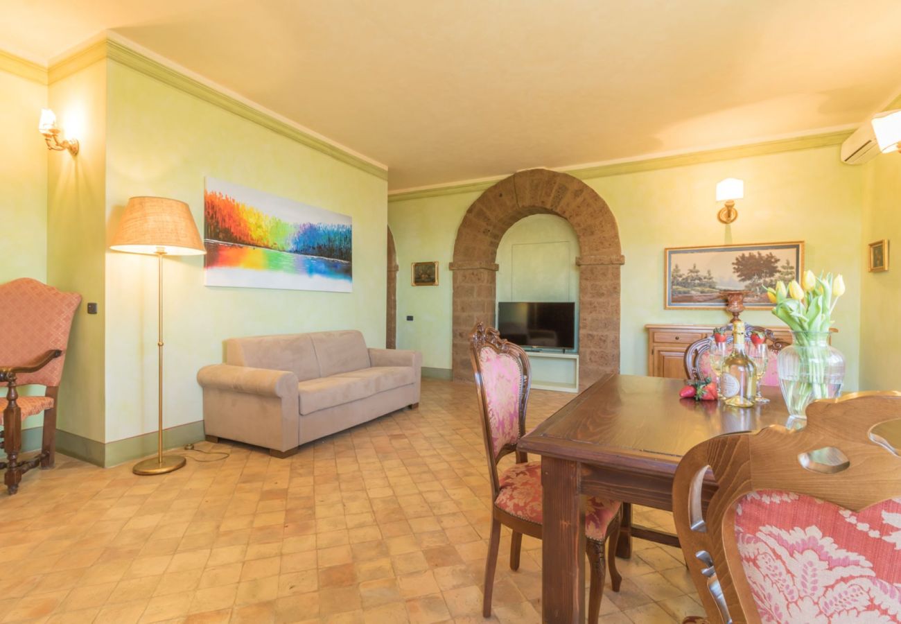 Appartamento a Bolsena - Il Casale del Sughereto - appartamento in villa da sogno con piscina