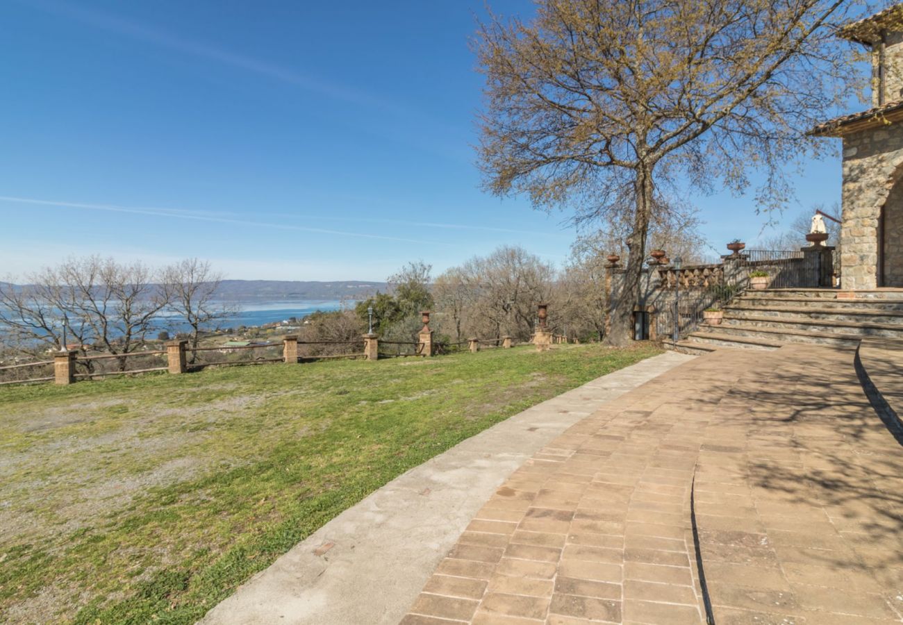 Appartamento a Bolsena - Il Casale del Sughereto - appartamento in villa da sogno con piscina