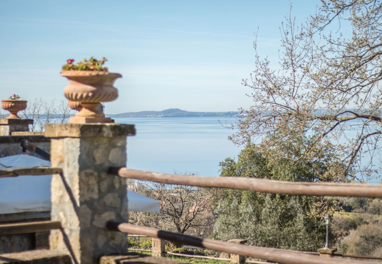 Appartamento a Bolsena - Il Casale del Sughereto - appartamento in villa da sogno con piscina