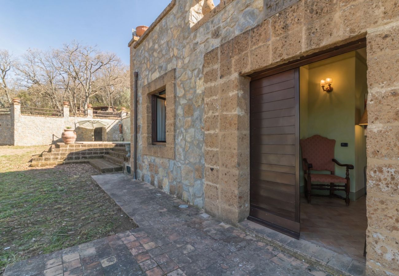 Appartamento a Bolsena - Il Casale del Sughereto - appartamento in villa da sogno con piscina