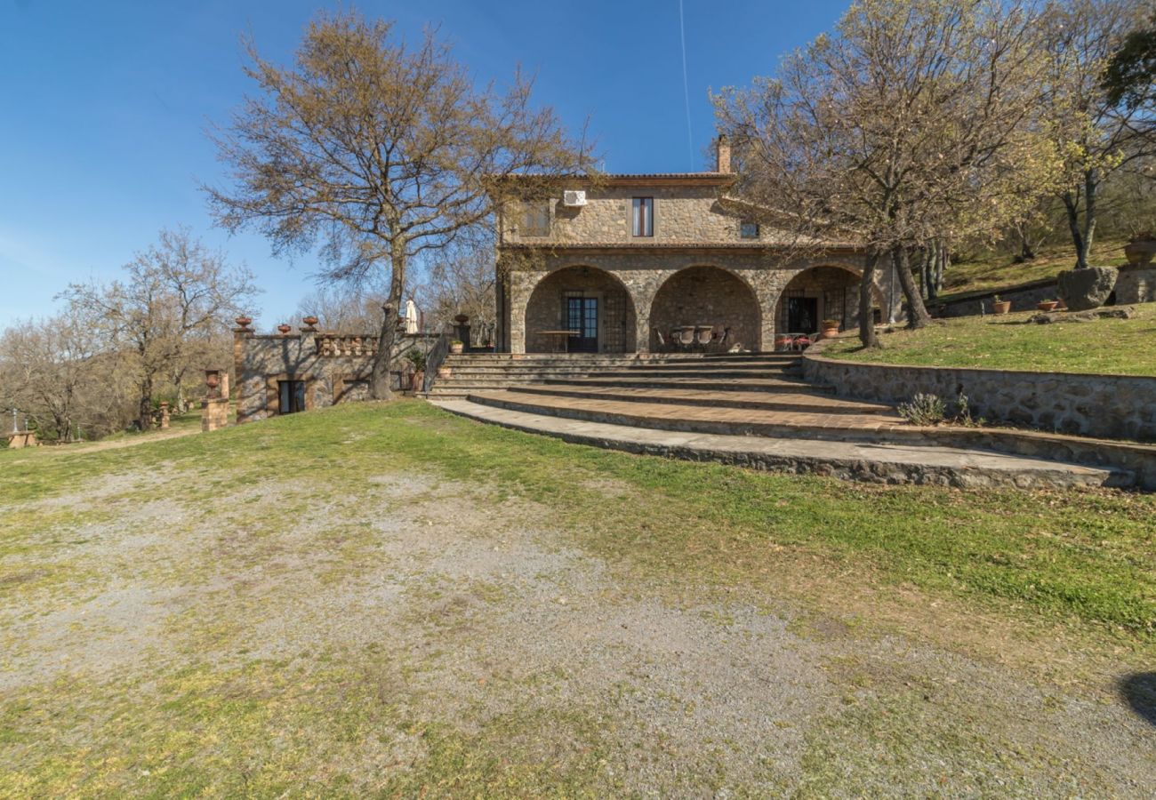 Appartamento a Bolsena - Il Casale del Sughereto - appartamento in villa da sogno con piscina