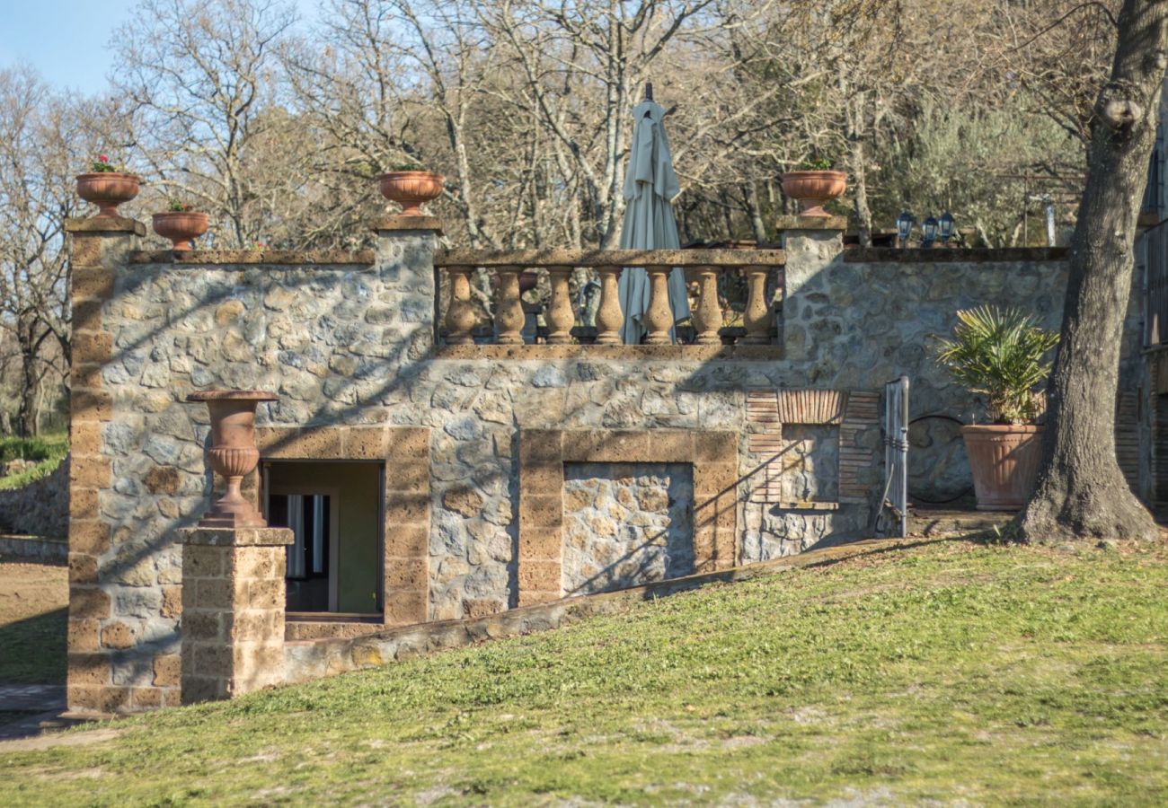 Appartamento a Bolsena - Il Casale del Sughereto - appartamento in villa da sogno con piscina