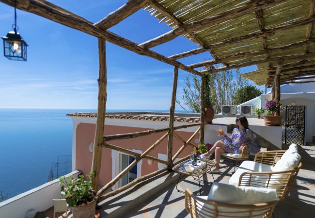 Casa a Praiano - Casa Terry - Grazioso Appartamento con vista mare Casa a Praiano - Casa Terry - Grazioso Appartamento con vista mare