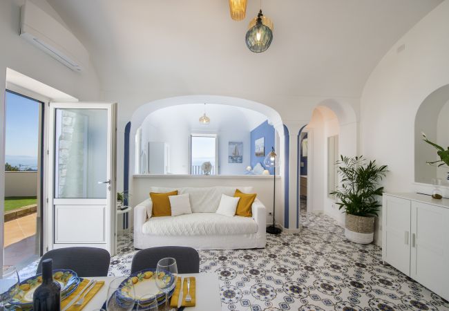 Casa a Praiano - Casa Terry - Grazioso Appartamento con vista mare Casa a Praiano - Casa Terry - Grazioso Appartamento con vista mare