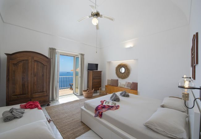 Villa a Praiano - Punta di Diamante - 200 Scalini per il Paradiso