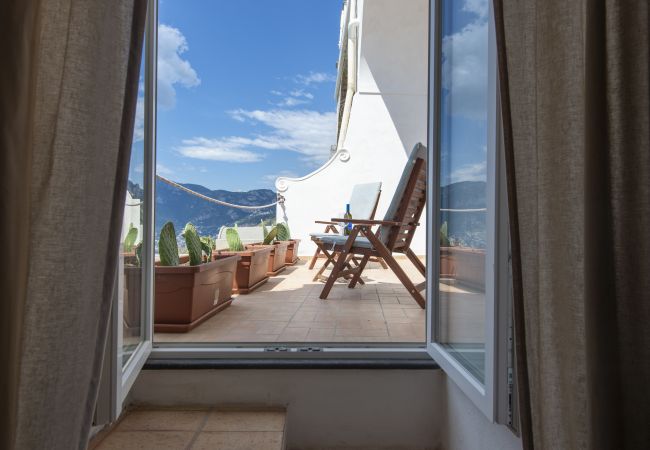 Villa a Praiano - Punta di Diamante - 200 Scalini per il Paradiso Villa a Praiano - Punta di Diamante - 200 Scalini per il Paradiso