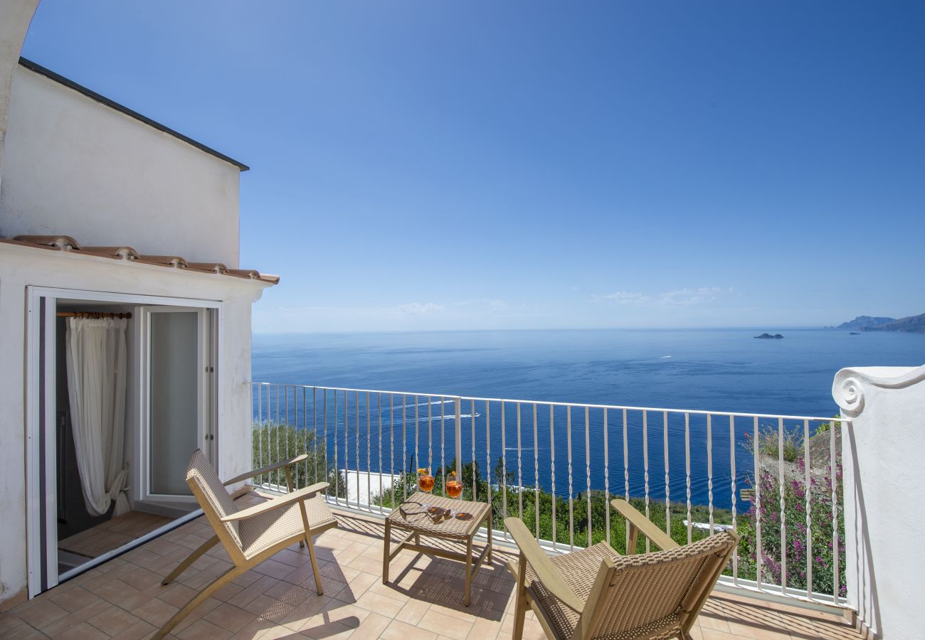 Villa a Praiano - Punta di Diamante - 200 Scalini per il Paradiso