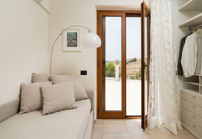 Villa a Montallegro - Villa con piscina, mare a piedi, Bovo Marina Villa a Montallegro - Villa con piscina, mare a piedi, Bovo Marina