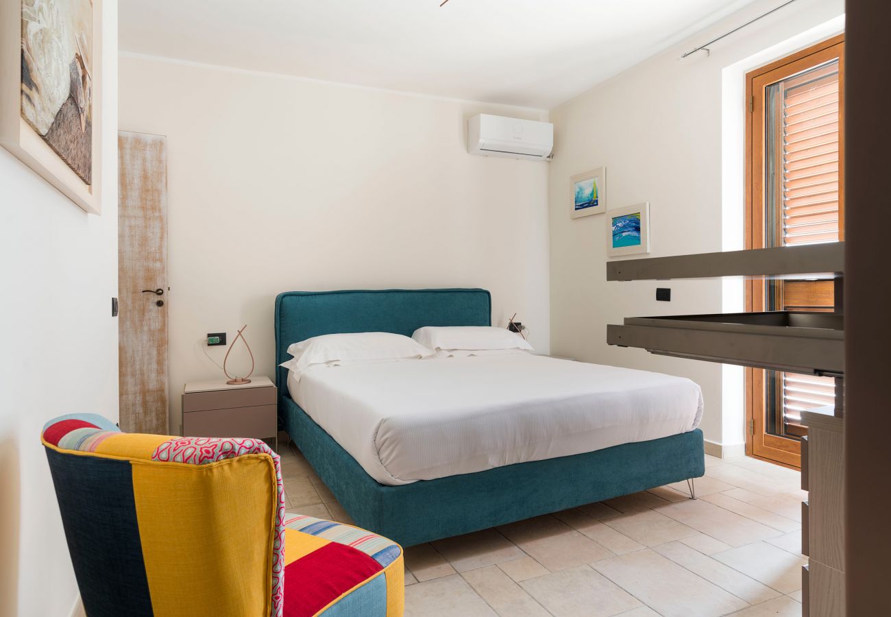 Villa a Montallegro - Villa con piscina, mare a piedi, Bovo Marina