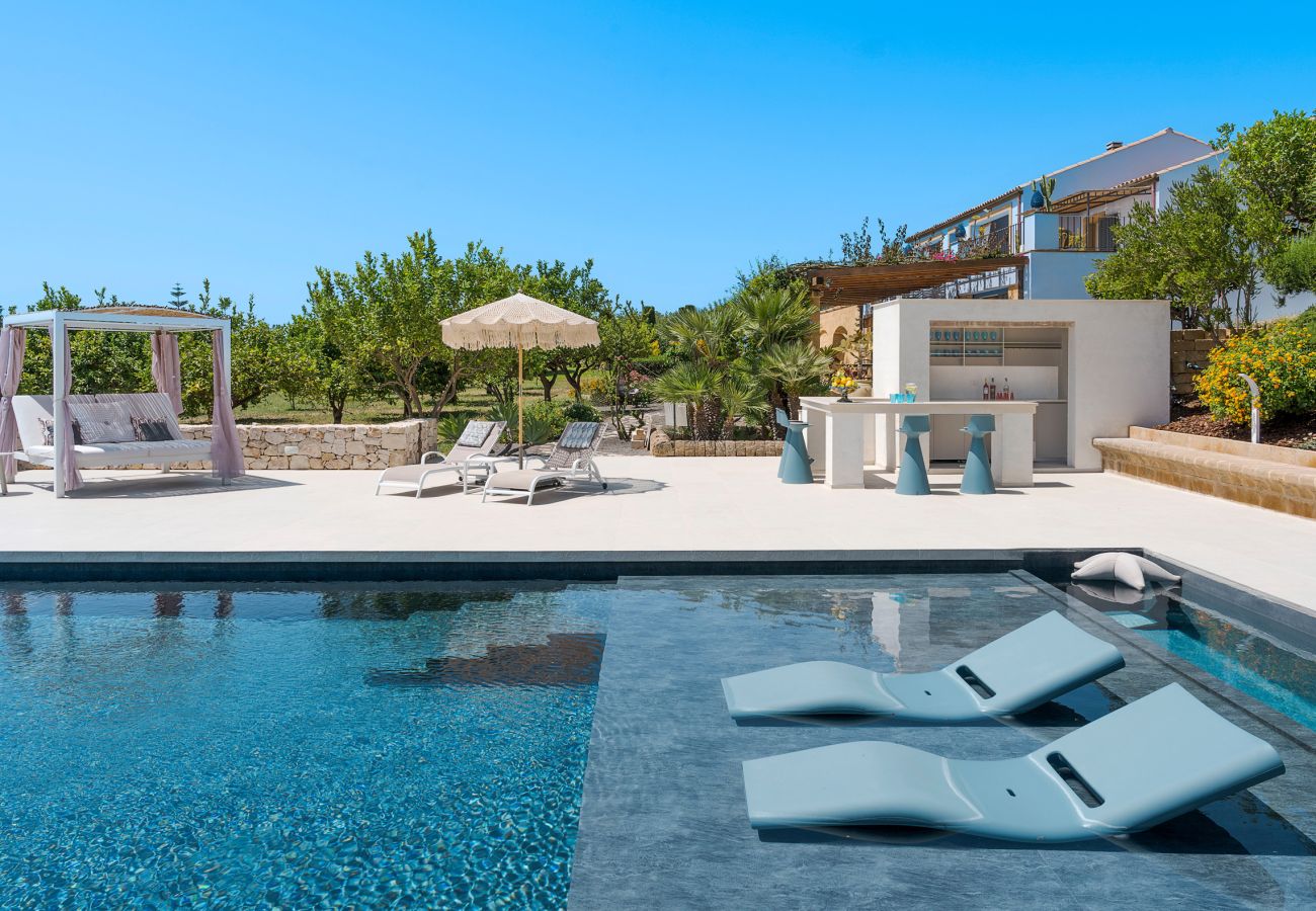 Villa a Noto - Splendida villa con piscina , Noto - DiCasaInSIcilia
