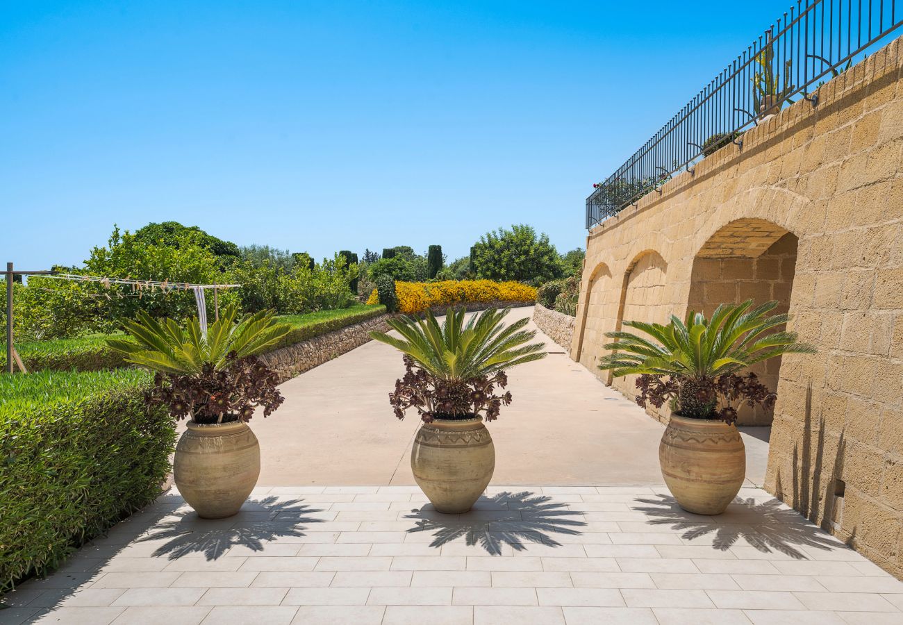 Villa a Noto - Splendida villa con piscina , Noto - DiCasaInSIcilia