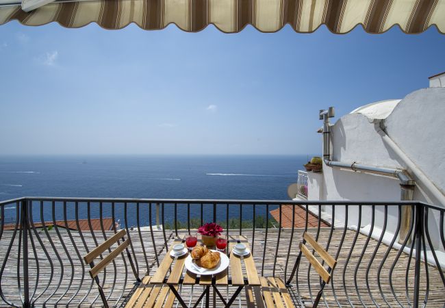 Casa a Praiano - Casa Il Riccio - Casa con giardino e panorama mozzafiato